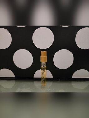 10/$25✨️Kenneth Cole New York SAMPLE✨️
